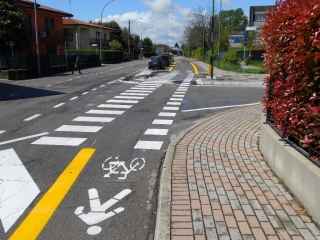 Segnaletica orizzontale Segnaletica orizzontale