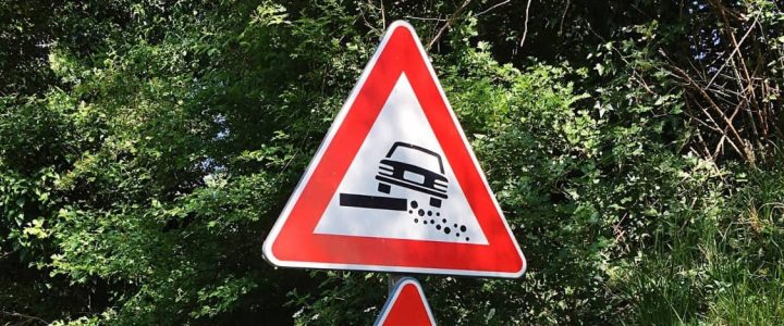 Il segnale di banchina pericolosa: guida completa a significato, sicurezza e normativa