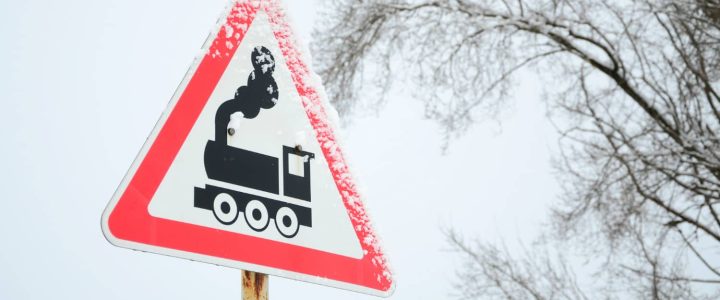 segnale passaggio a livello senza barriere