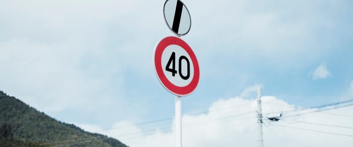 Il segnale raffigurato è un segnale di via libera