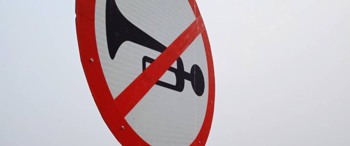 Divieto di segnalazioni acustiche