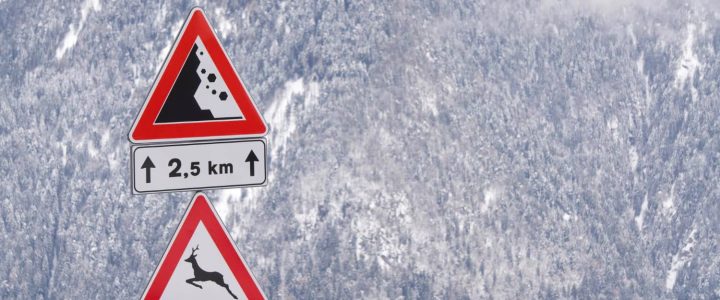 Pericolo caduta massi